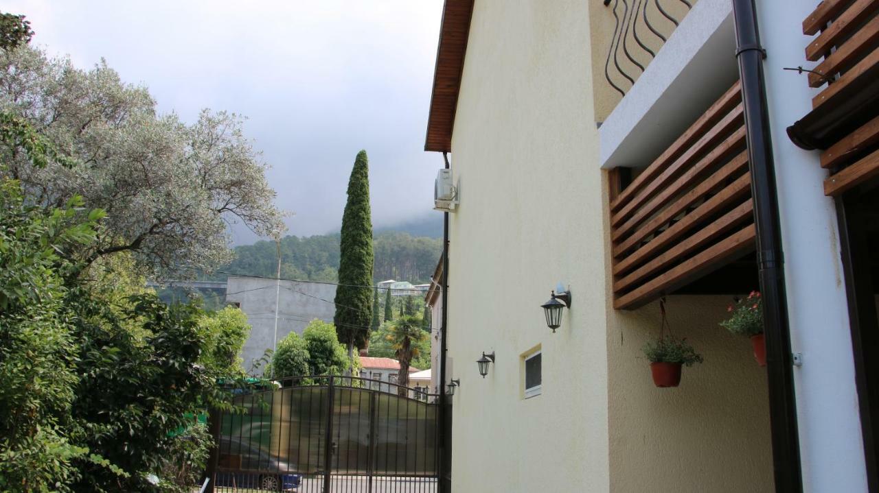 Guest House Letto Gagra Exterior foto